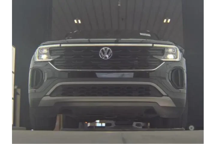 $27490 : Volkswagen Atlas Cross Sport image 3