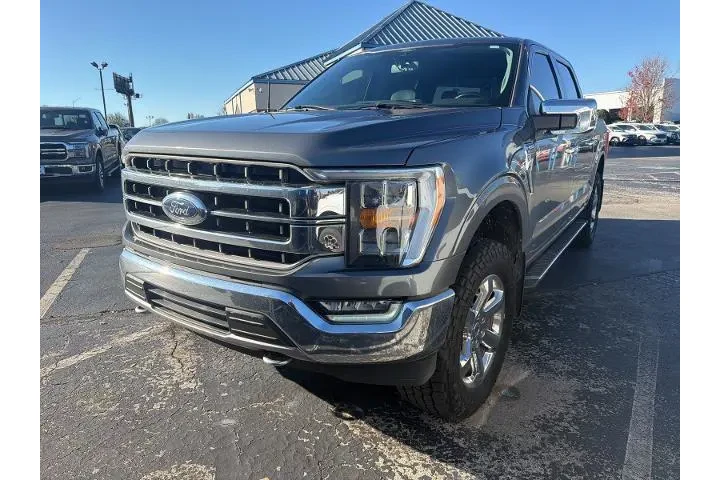 $32700 : Ford F-150 2021 4x4 XLT 4dr image 1