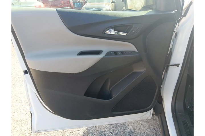 $9995 : 2023 Equinox LS image 8