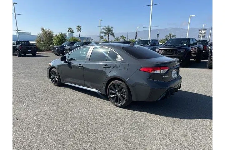 $28814 : Toyota Corolla Hybrid 2025 S image 5