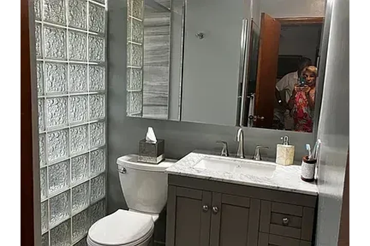 $2000 : 2bed 2bath available in miami image 7