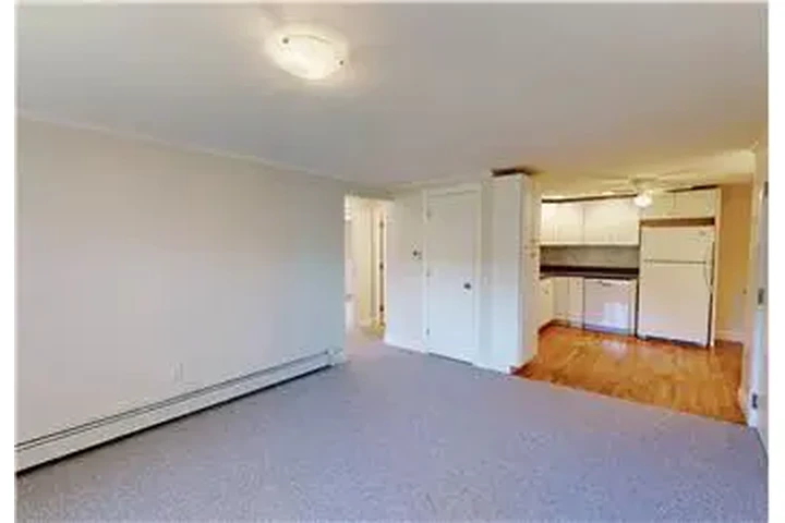 $2500 : Rental property with 2 bedro image 7