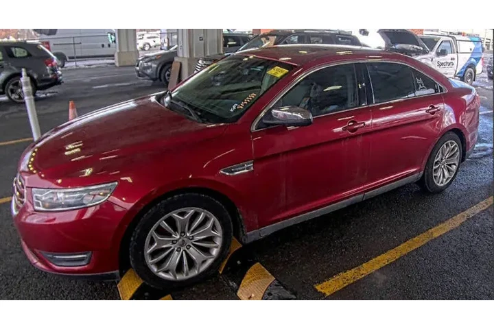 $7996 : 2013 Taurus Limited image 4
