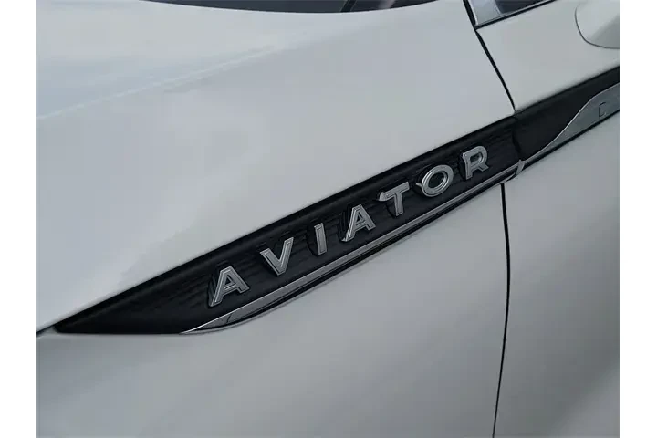 Lincoln Aviator 2023 Standar image 5