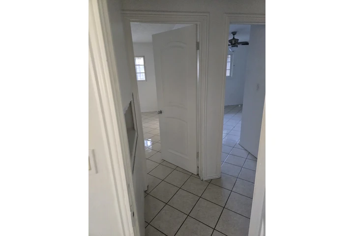 $3200 : Se Renta Casa image 4