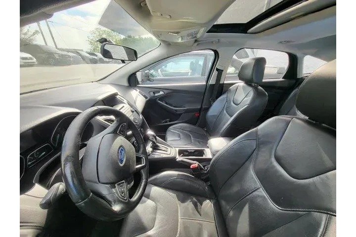 $7713 : Ford Focus 2016 SE 4dr Hatch image 10
