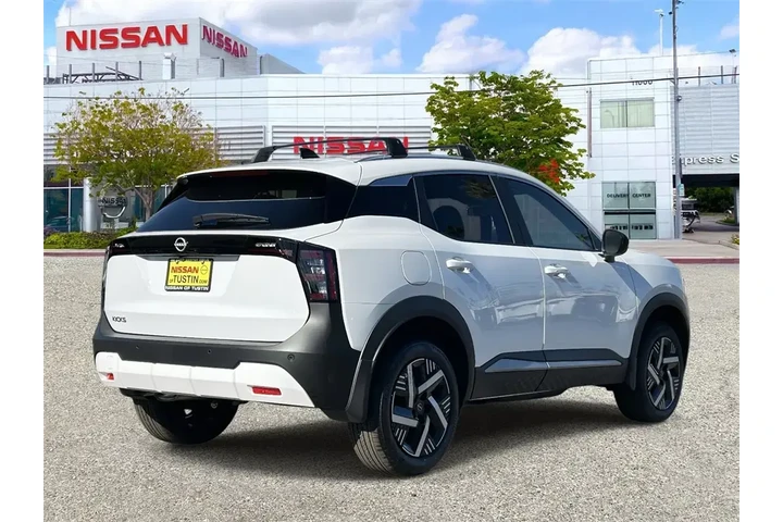 $26860 : Nissan Kicks 2026 SV 4dr Cro image 4