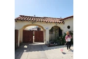 Rento Casa de 3 cuartos 1 bano en Los Angeles