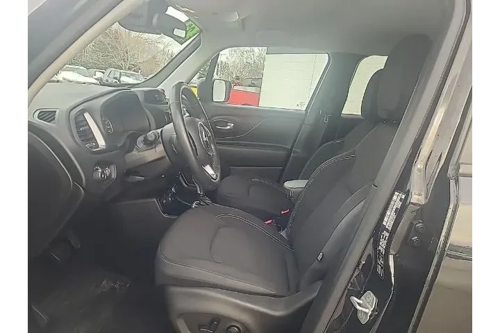 $21456 : Jeep Renegade 2023 4x4 Latit image 9