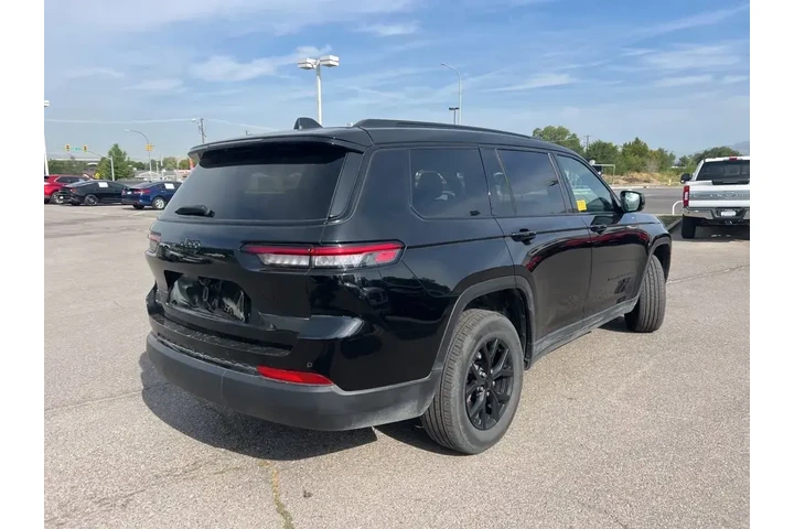 $26825 : Jeep Grand Cherokee L 2024 4 image 6