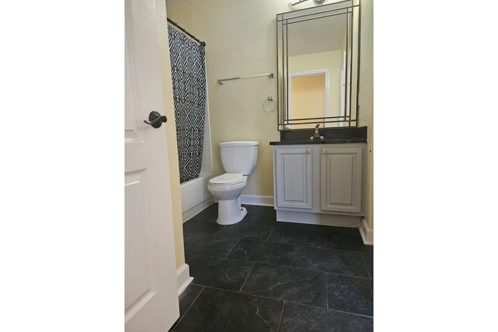 $1750 : Rento Apartamento image 5