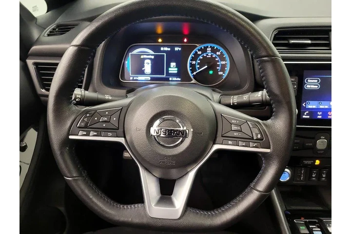 $14599 : Nissan LEAF 2022 SV 4dr Hatc image 10