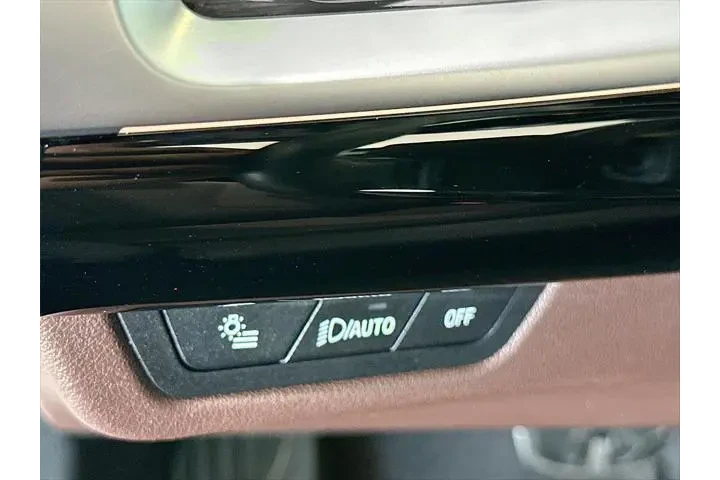 $32000 : BMW X1 2023 AWD xDrive28i 4d image 10