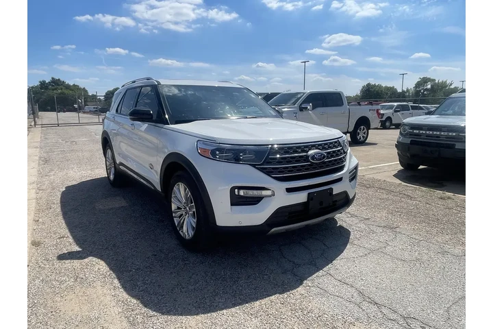 $37059 : Ford Explorer 2022 AWD King image 2