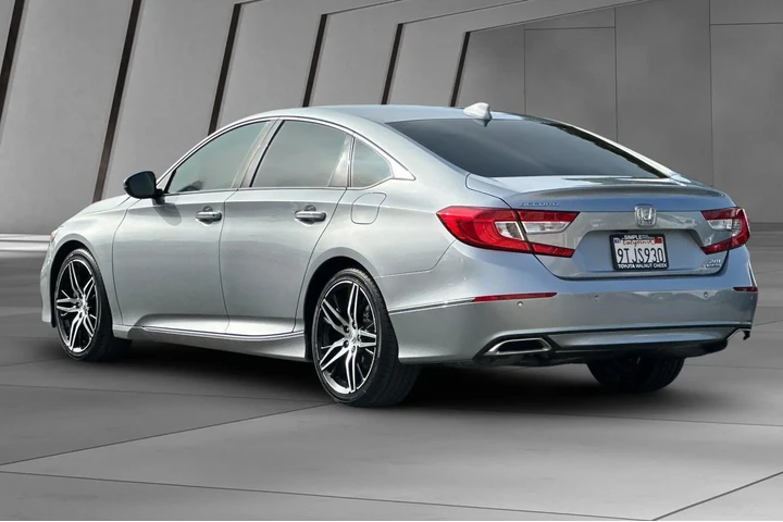 $28900 : Honda Accord 2022 Touring 4d image 10