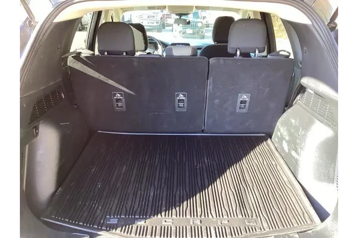 $13808 : Ford Escape 2020 S 4dr SUV image 10