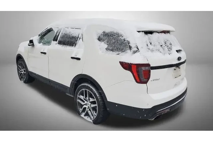 $18345 : Ford Explorer 2017 AWD Sport image 4