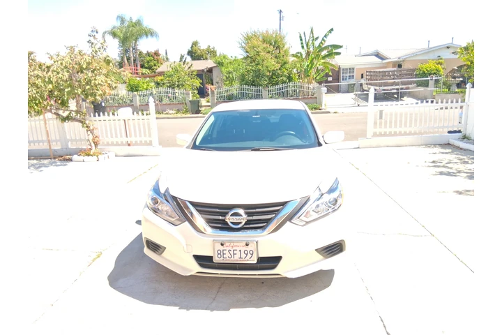 $8500 : 2016 nissan altima sv image 2