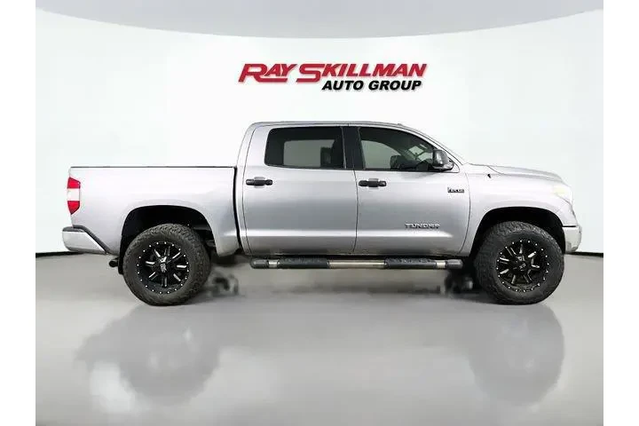 $28975 : Toyota Tundra 2016 4x4 SR5 4 image 5