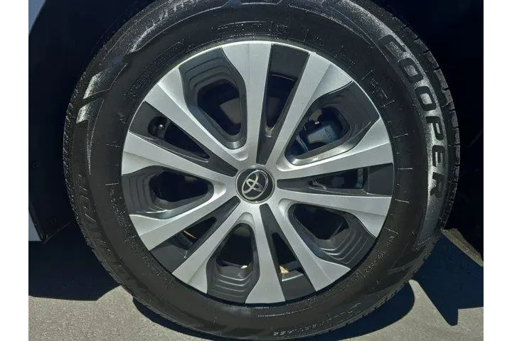 $20995 : Toyota Corolla Hybrid 2021 L image 6