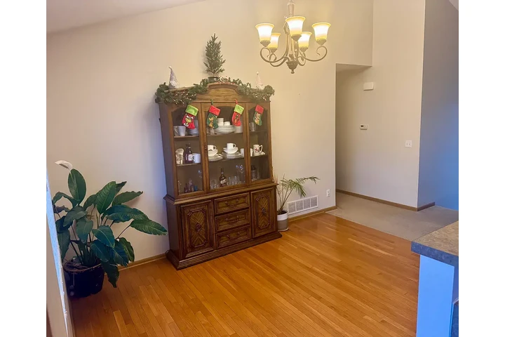 $1600 : Apartment for rent image 5