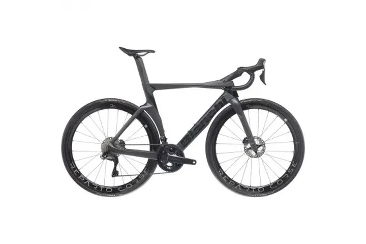 $4200 : 2025 Bianchi Oltre Pro Ultegra image 3