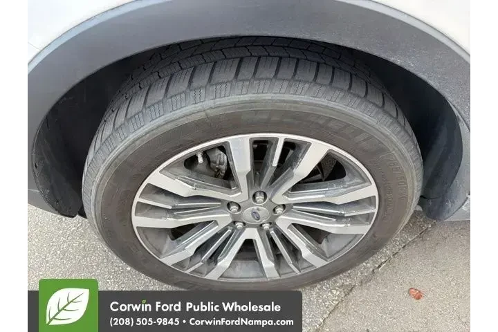 $16950 : Ford Explorer 2017 AWD Plati image 9