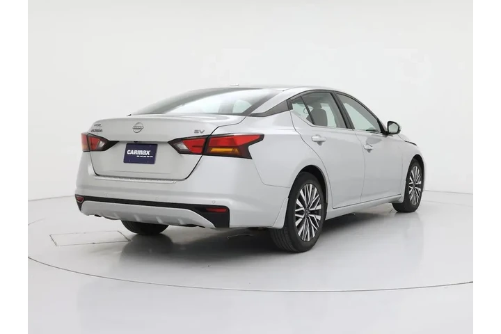 $21998 : Nissan Altima 2023 2.5 SV 4d image 8