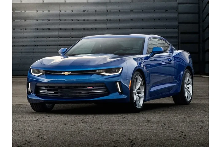 $11990 : Chevrolet Camaro 2017 LS 2dr image 1