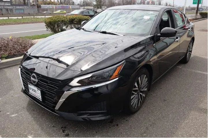 $18348 : Nissan Altima 2024 2.5 SV 4d image 8