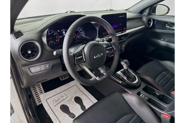 $22500 : Kia Forte 2024 GT 4dr Sedan image 9