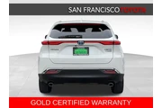 $32999 : Gold Certified 2022 Venza Lim thumbnail