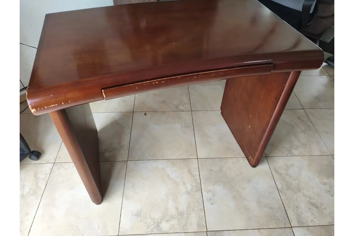 $200000 : escritorio usado en cedro image 8