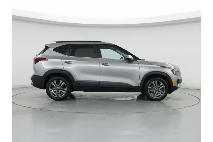 $22998 : Kia Seltos 2023 AWD S 4dr SU image 7