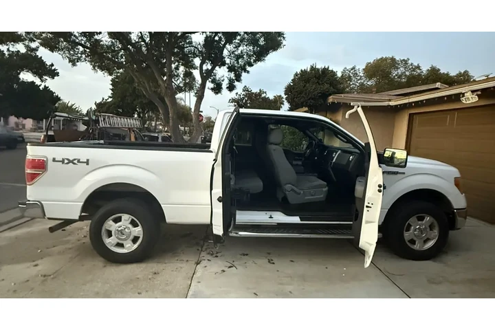 $11000 : Pick up truck FORD F-150 image 5