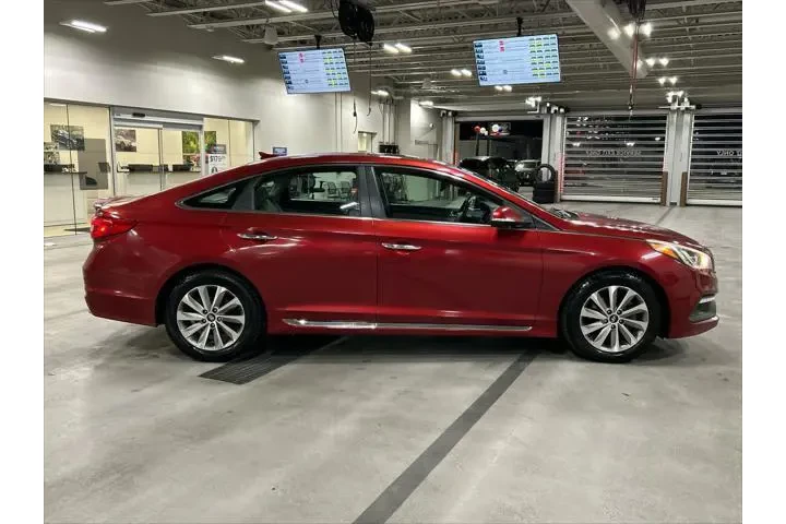 $9826 : Hyundai SONATA 2016 Sport 4d image 8