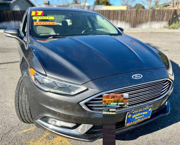 2017 Fusion SE image 3