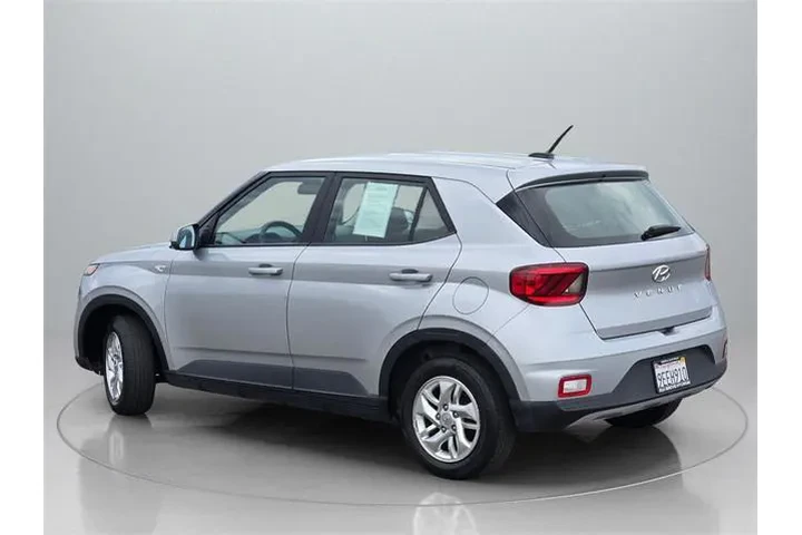 $15995 : Hyundai VENUE 2023 SE 4dr Cr image 5