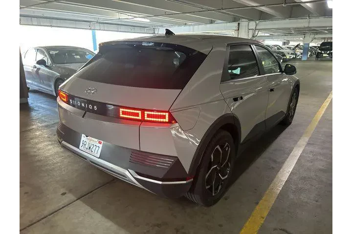 $25900 : Hyundai IONIQ 5 2023 SEL 4dr image 2