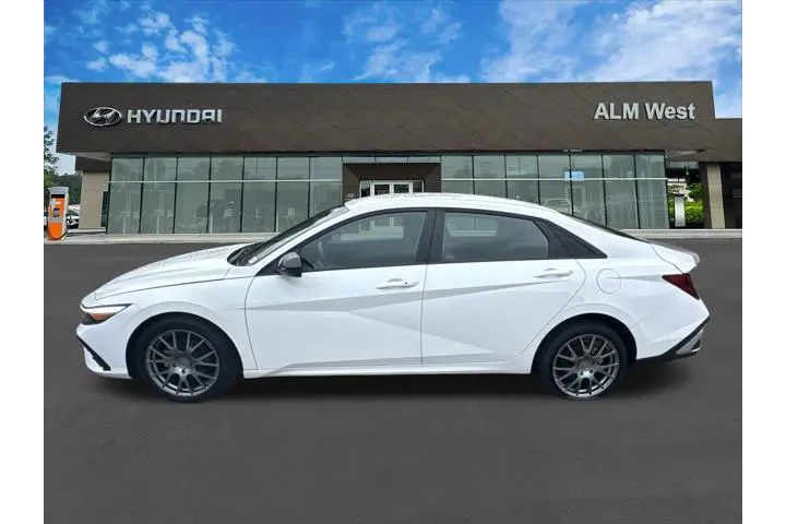 $18820 : Hyundai ELANTRA 2025 SEL Spo image 8