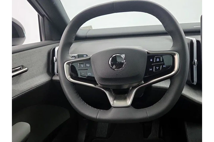 $39998 : Volvo EX30 2025 eAWD Twin Ul image 10