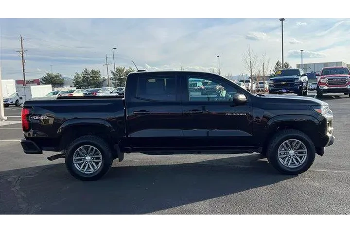 $37484 : Chevrolet Colorado 2024 4x4 image 4