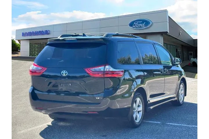 $24781 : Toyota Sienna 2020 LE 7-Pass image 5