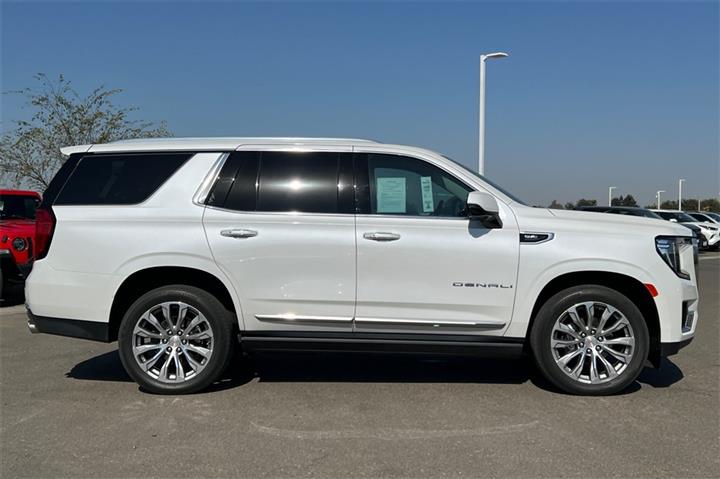 $65750 : Yukon Denali image 3