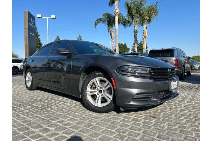$15995 : Dodge Charger 2019 SXT 4dr S image 1