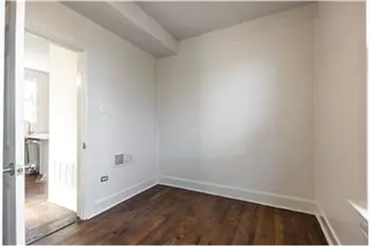 $3700 : Rental property with 3 bedro image 9