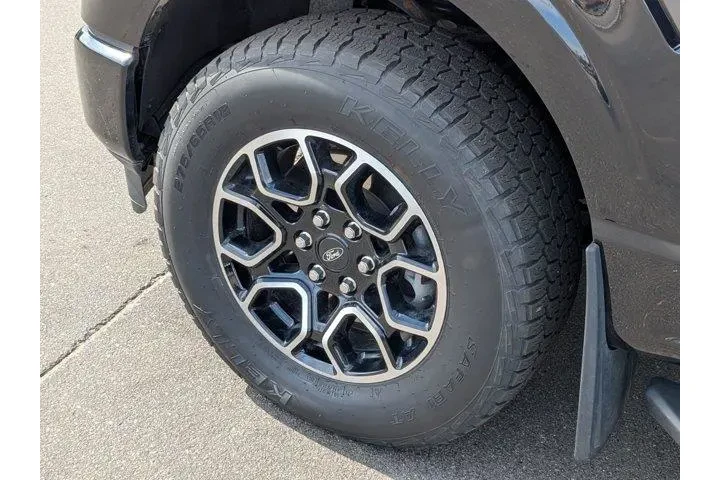 $39962 : Ford F-150 2022 4x4 XLT 4dr image 9