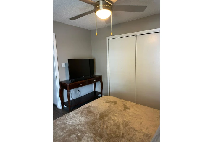 $850 : Cerca a Universal image 1