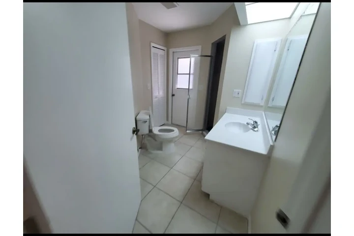 $1450 : Rent image 9