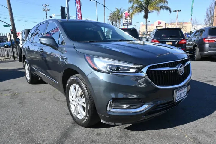 $15998 : 2018 Enclave Essence image 3